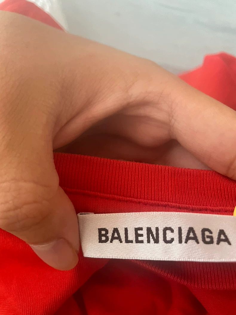 Balenciaga Balenciaga Red Wave Graphic T-Shirt - dmc Size US XS / EU 42 / 0 - 3 Thumbnail