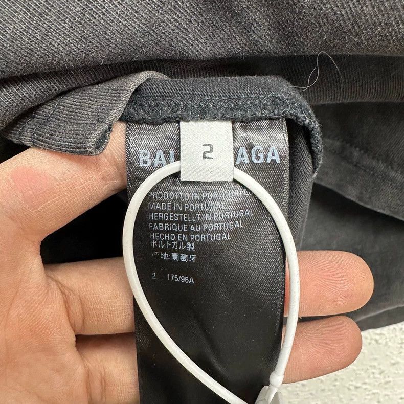 Balenciaga Balenciaga Washed Black Inverted Logo Tee - dmc Size US M / EU 48-50 / 2 - 6 Thumbnail