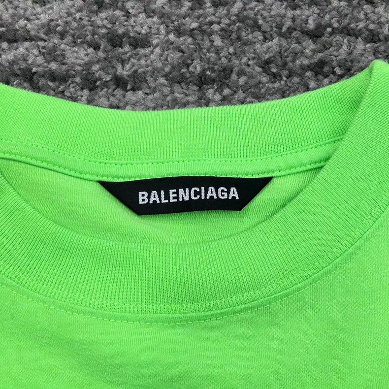 Balenciaga Balenciaga Seven Language Short Sleeve - dmc Size US XS / EU 42 / 0 - 4 Thumbnail