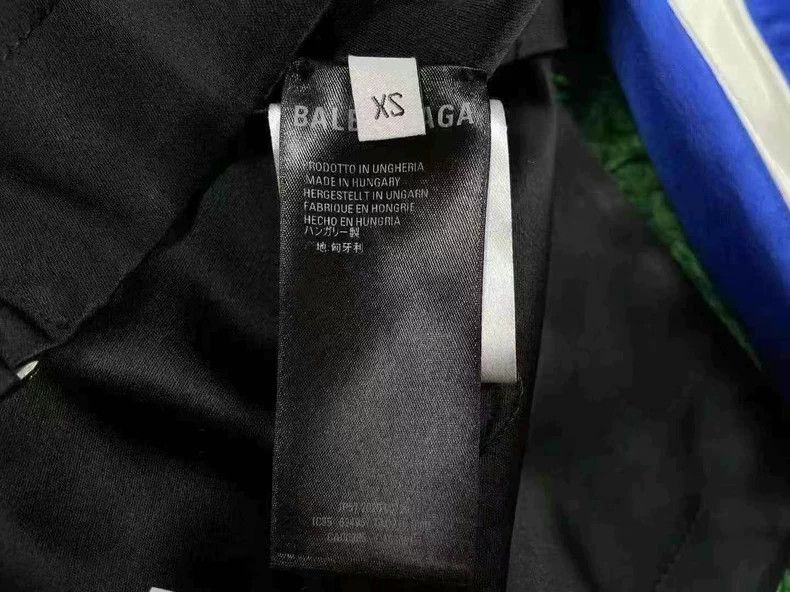 Balenciaga Balenciaga New Patchwork Embroidered Zip Jacket - dmc Size US XS / EU 42 / 0 - 6 Thumbnail