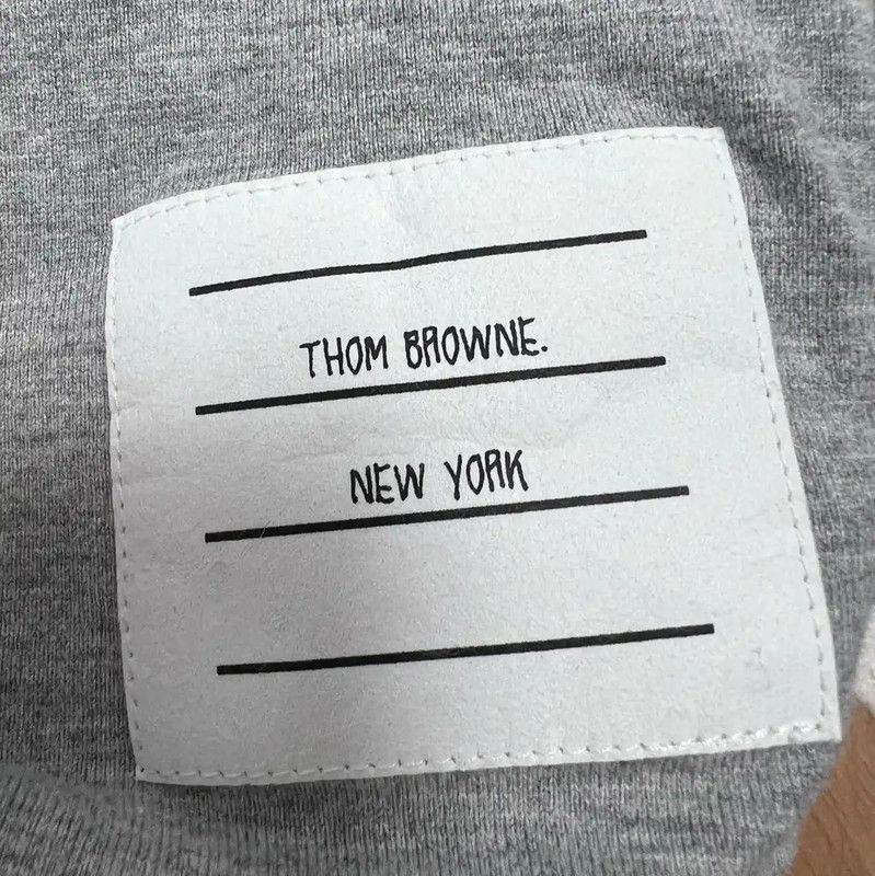 Thom Browne Thom Browne Gray Logo Long Sleeve Sweatshirt 0089 Size ONE SIZE - 4 Thumbnail