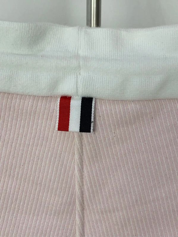 Thom Browne Thom Browne Pink Cotton Women’s Shorts 0089 Size 28" / US 6 / IT 42 - 7 Thumbnail