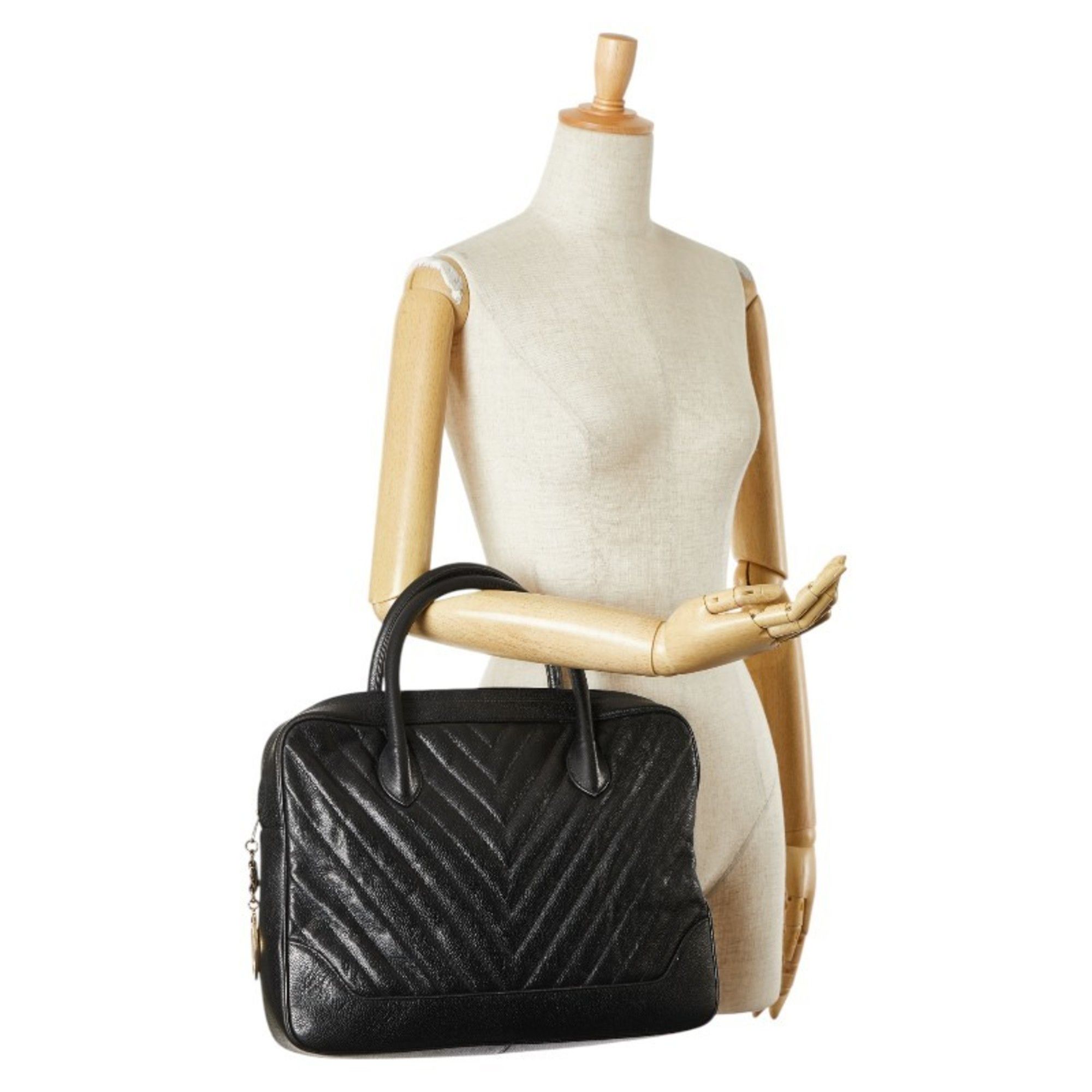Chanel Chanel Chevron V-Stitch Handbag in Black Caviar Leather for Women Size ONE SIZE - 13 Thumbnail