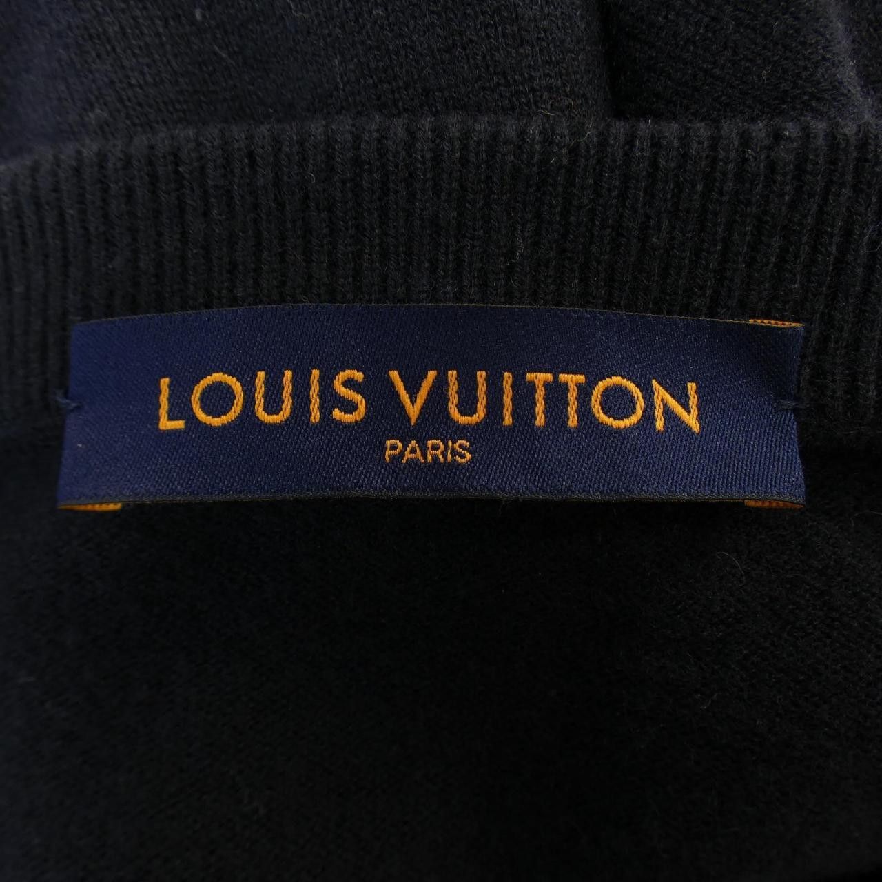 Louis Vuitton Louis Vuitton Louis Vuitton HON42WR93 Cashmere Blend Knit Others Tops HON42WR93 DUTY FREE for USA Size ONE SIZE - 4 Thumbnail