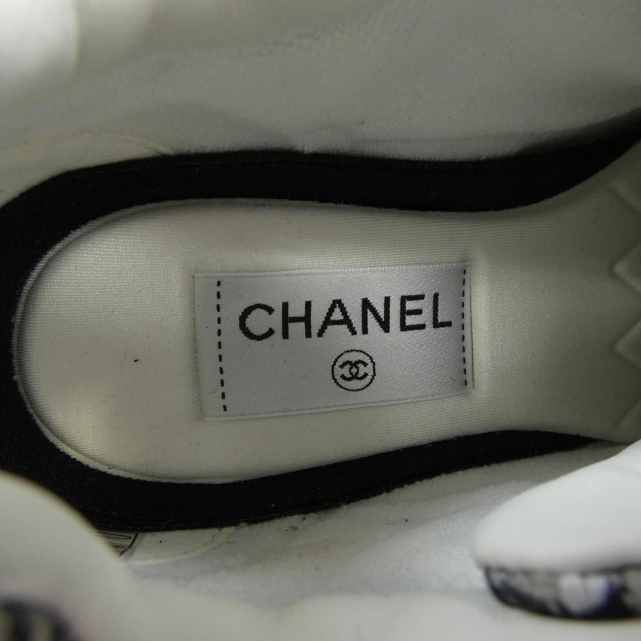 Chanel Chanel Chanel G45585B15915 Fabric Sneakers Others Shoes G45585B15915 DUTY FREE for USA Size ONE SIZE - 6 Thumbnail