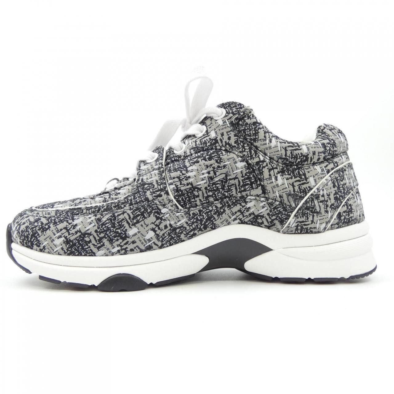 Chanel Chanel Chanel G45585B15915 Fabric Sneakers Others Shoes G45585B15915 DUTY FREE for USA Size ONE SIZE - 2 Thumbnail