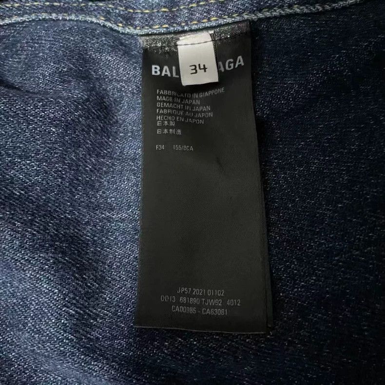 Balenciaga Balenciaga Washed Denim Jacket - dmc Size US XS / EU 42 / 0 - 4 Thumbnail
