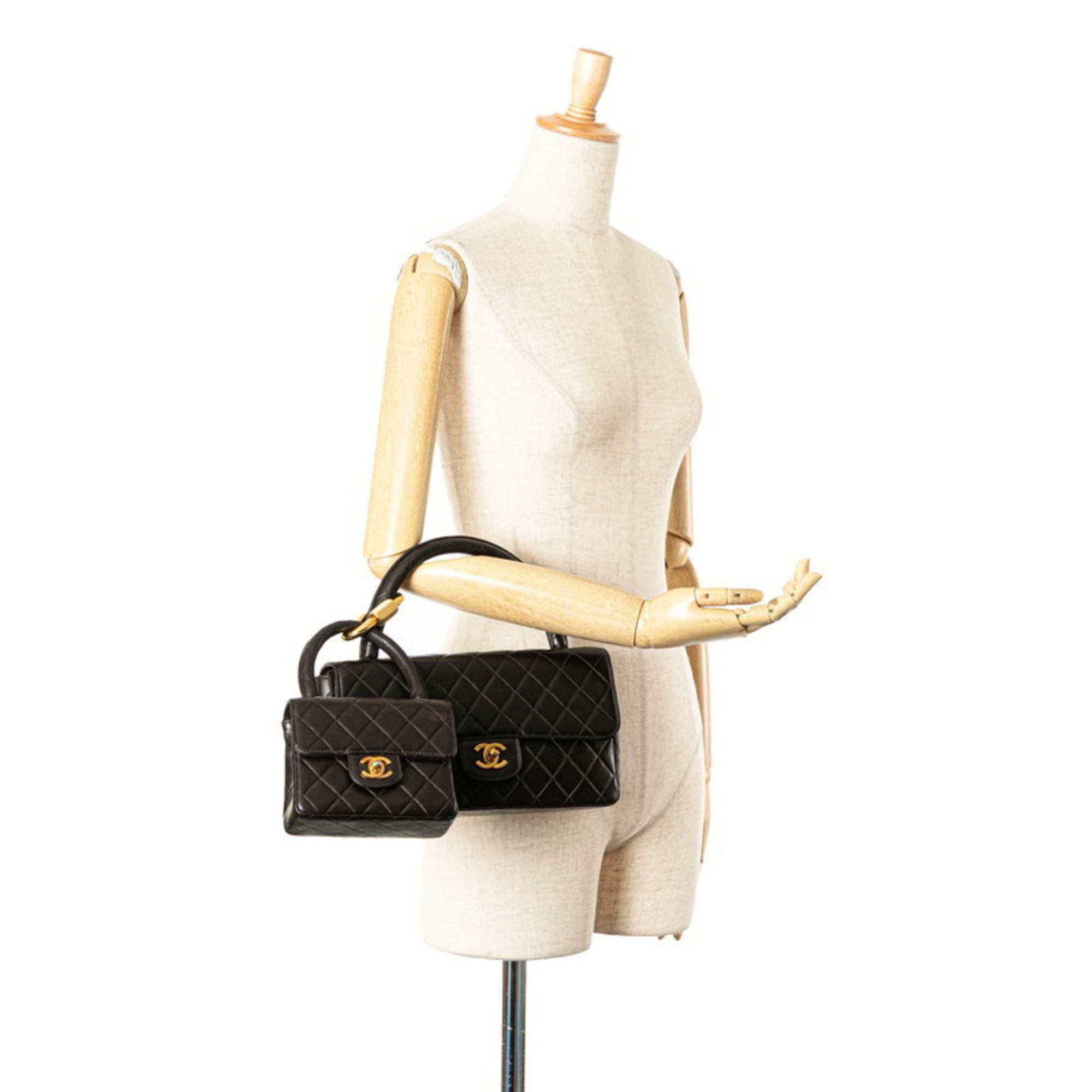 Chanel CHANEL Top Handle Parent-Child Handbag in Black Lambskin for Women Size ONE SIZE - 17 Thumbnail