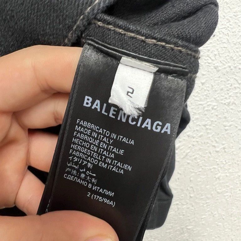Balenciaga Balenciaga Luminous Double B Graffiti Denim Jacket - dmc Size US S / EU 44-46 / 1 - 5 Thumbnail