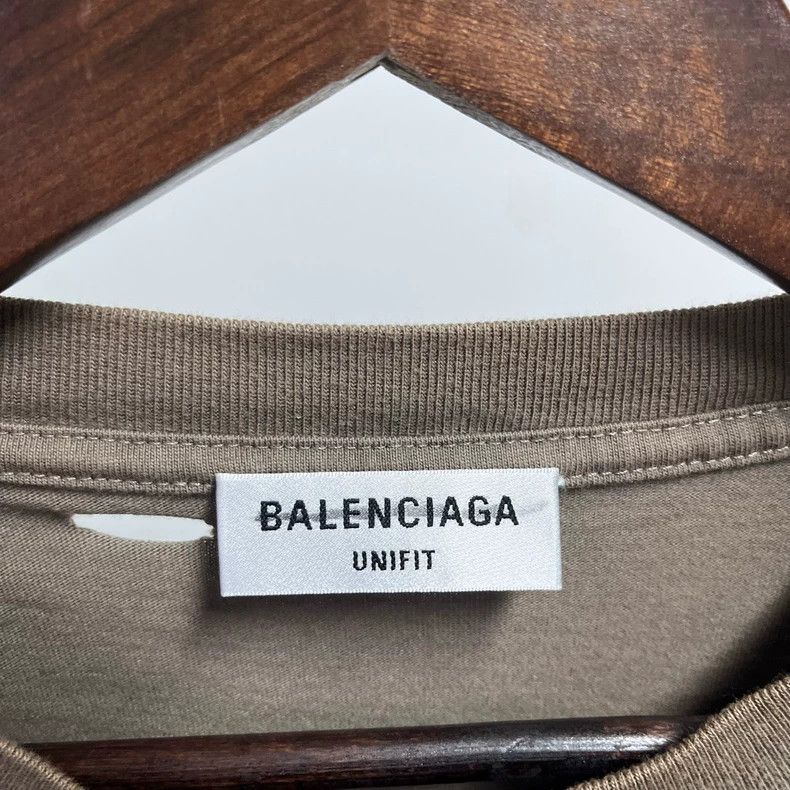 Balenciaga Balenciaga Distressed Short Sleeve T-shirt - dmc Size US S / EU 44-46 / 1 - 3 Thumbnail