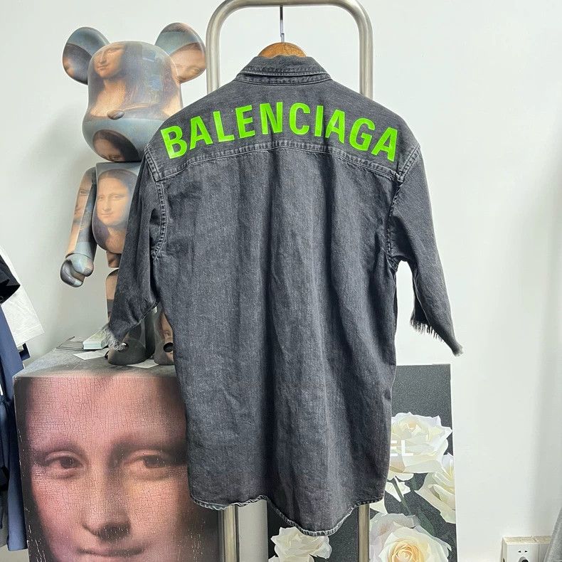 Balenciaga Balenciaga Back Logo Short Sleeve Jacket - dmc Size US XS / EU 42 / 0 - 2 Thumbnail