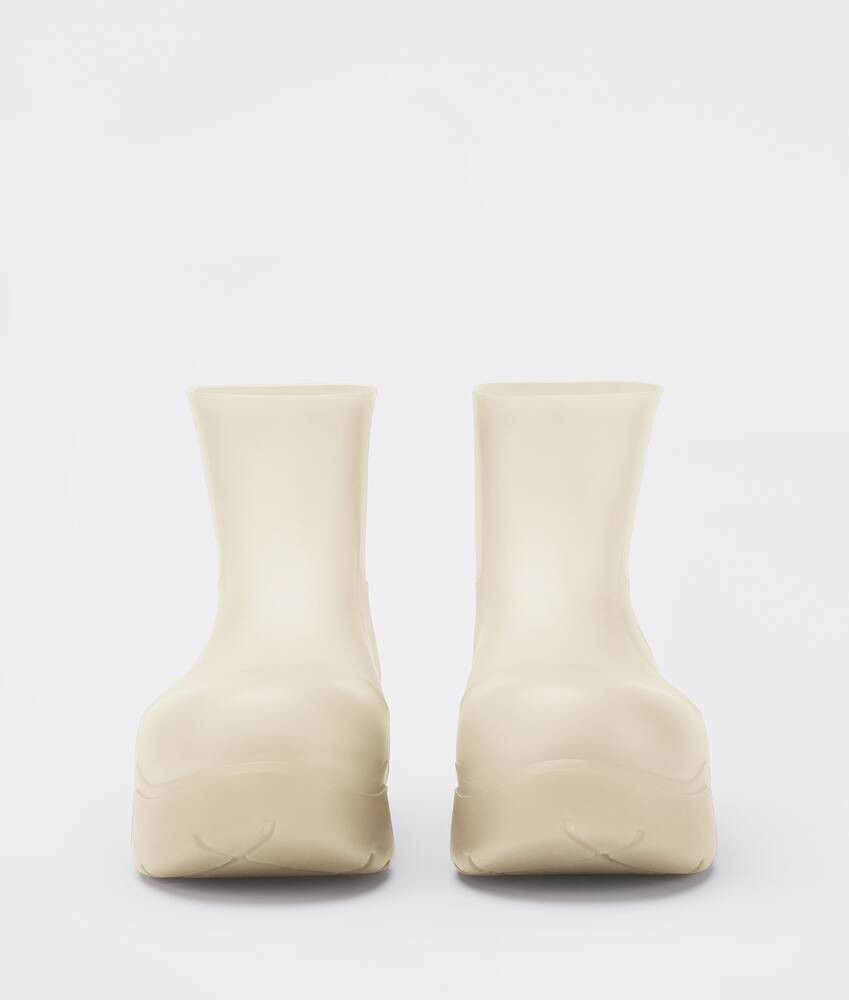 Bottega Veneta Rubber Puddle Boots in Beige