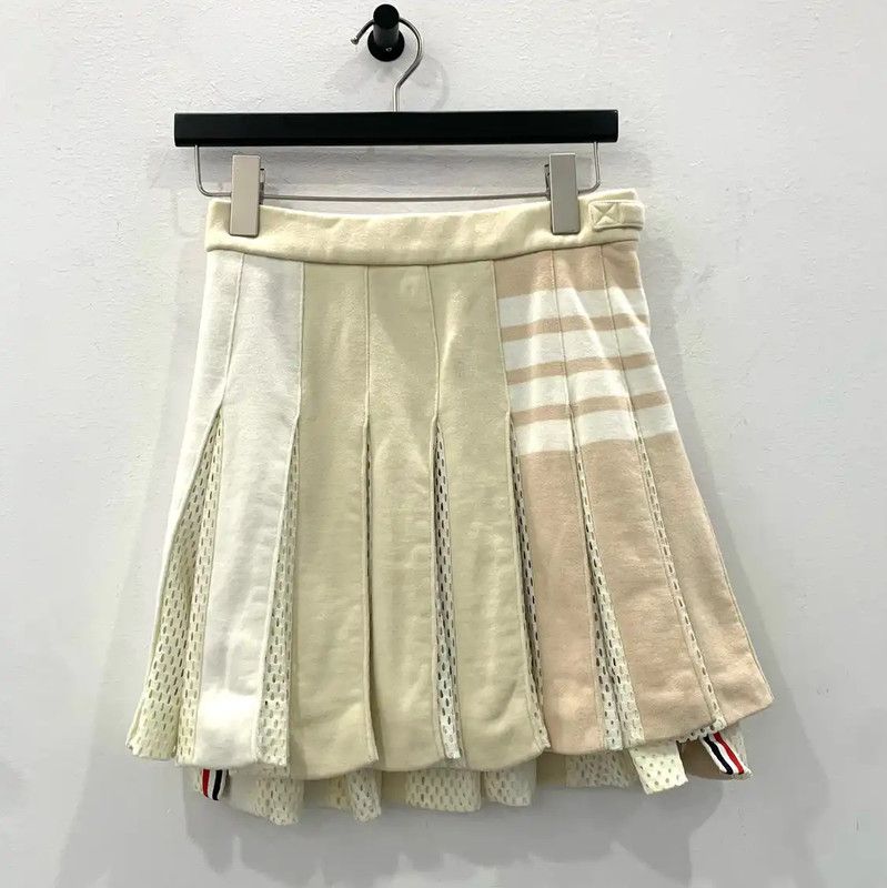 Thom Browne Thom Browne Women's Beige Cotton Shorts 0089 Size 23" - 3 Thumbnail