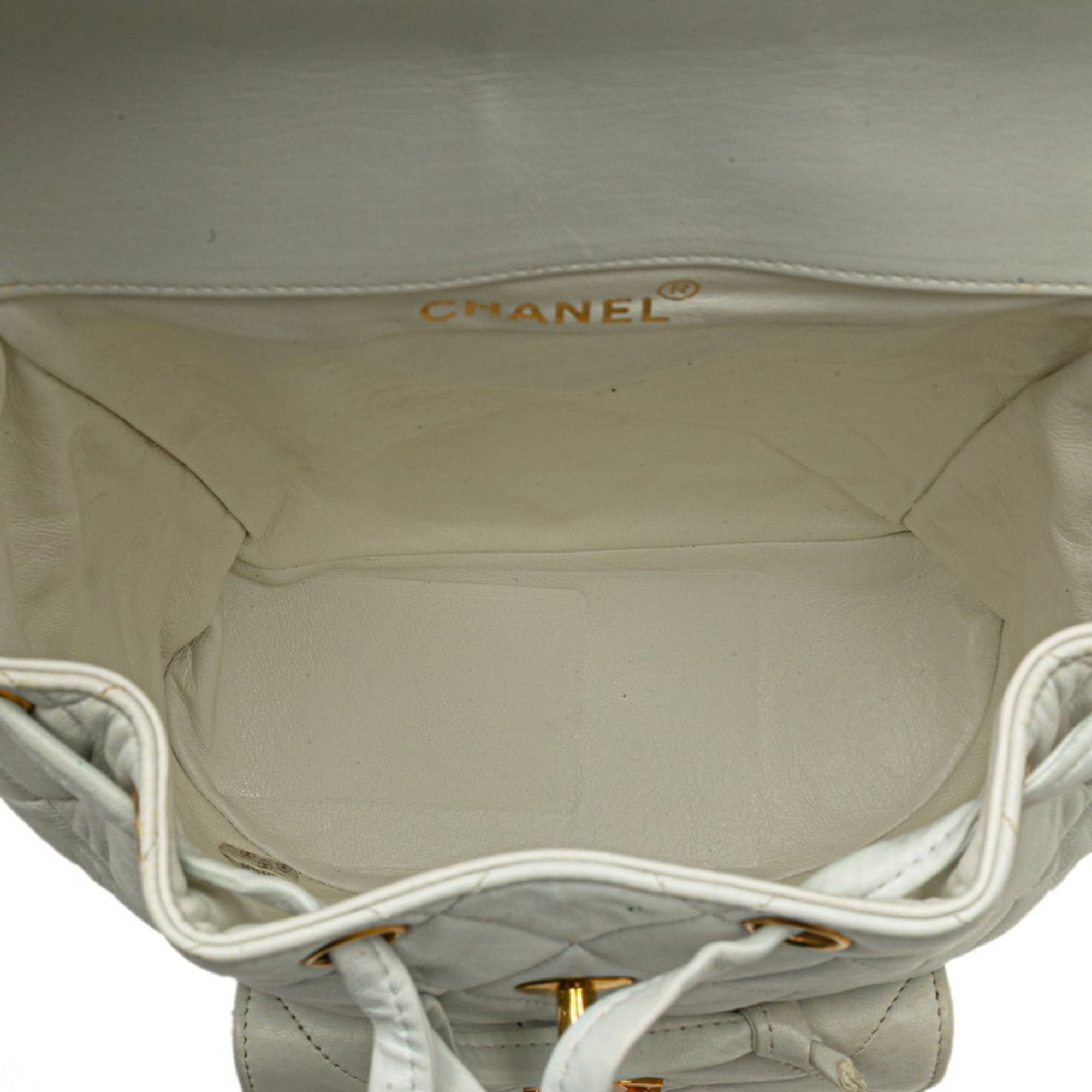 Chanel CHANEL Matelasse Coco Mark Chain Backpack in White Lambskin for Women Size ONE SIZE - 9 Thumbnail