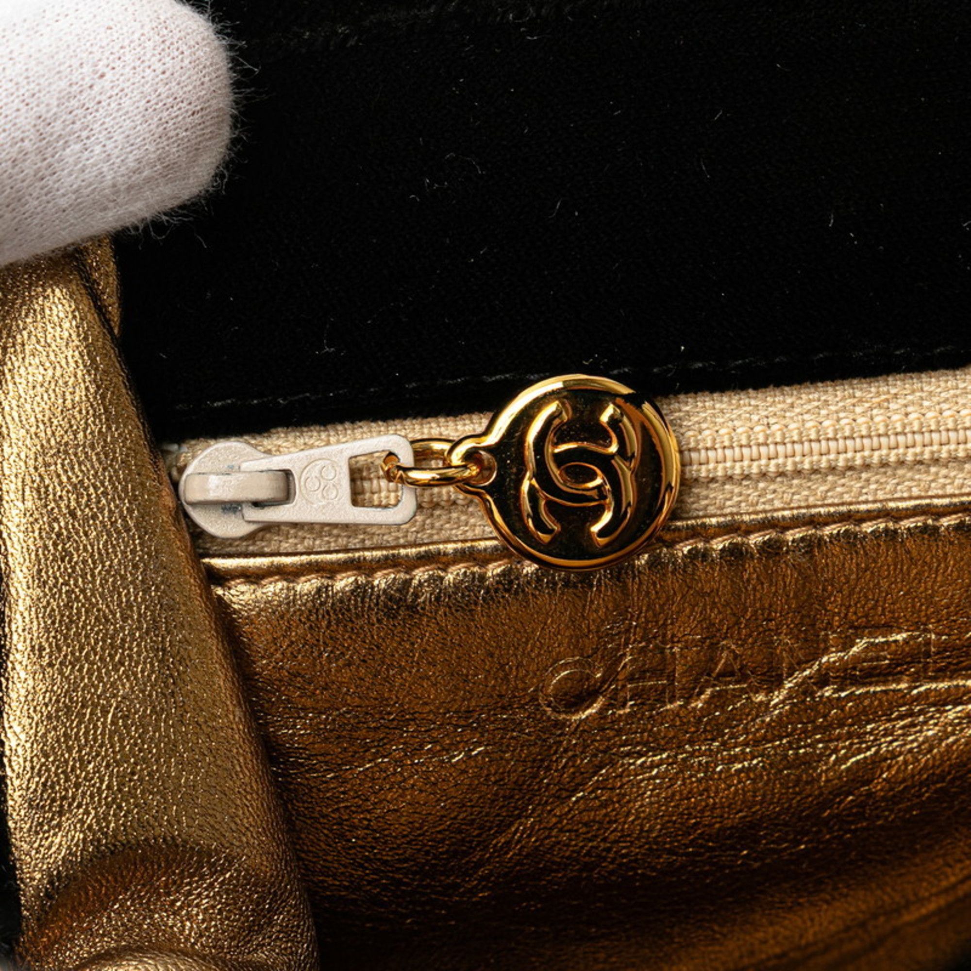 Chanel CHANEL Matelasse Coco Mark Mini Handbag in Black Velvet for Women Size ONE SIZE - 10 Thumbnail