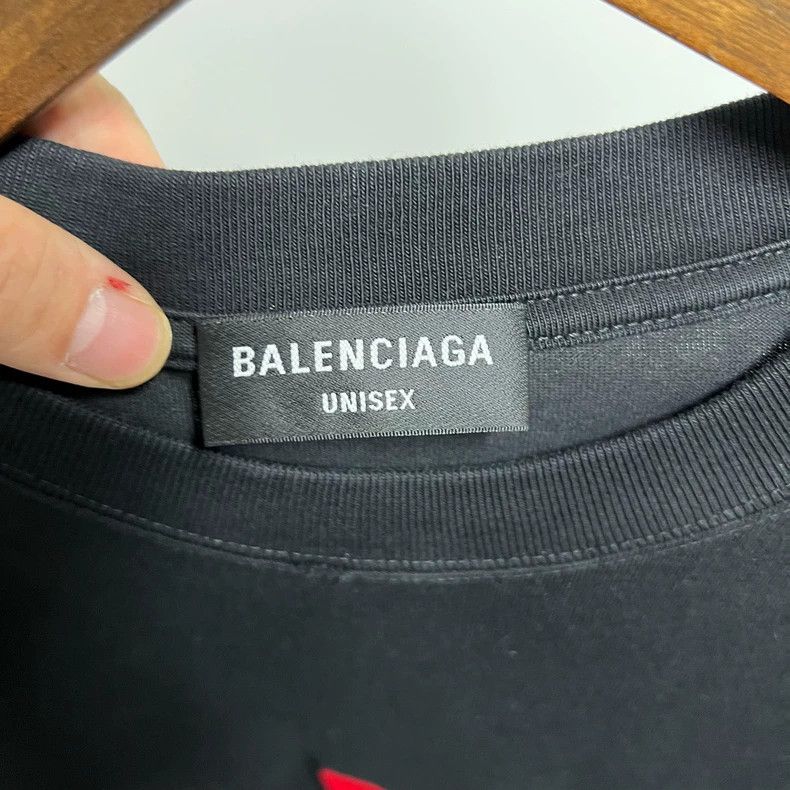Balenciaga Balenciaga Heart Print Short Sleeve Tee - dmc Size US S / EU 44-46 / 1 - 3 Thumbnail