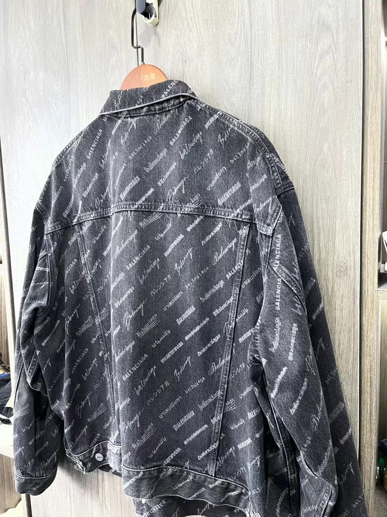 Balenciaga Balenciaga Logo Denim Jacket S - dmc Size US S / EU 44-46 / 1 - 4 Thumbnail