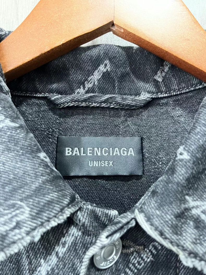 Balenciaga Balenciaga Logo Denim Jacket S - dmc Size US S / EU 44-46 / 1 - 9 Thumbnail
