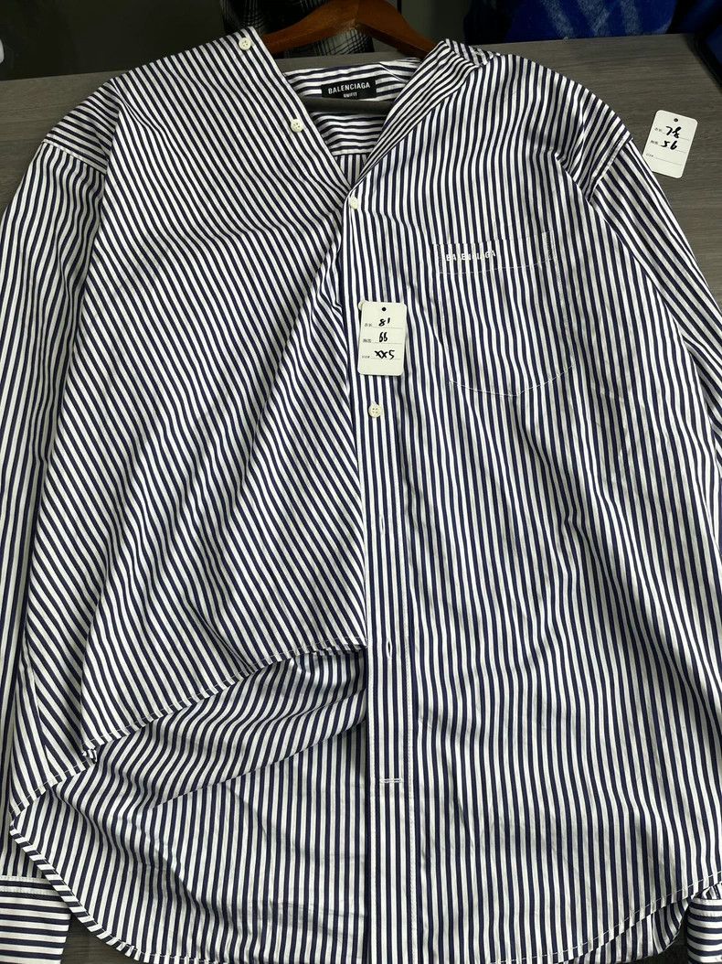 Balenciaga Balenciaga Striped Oversized Shirt XXS - dmc Size US XXS / EU 40 - 2 Thumbnail