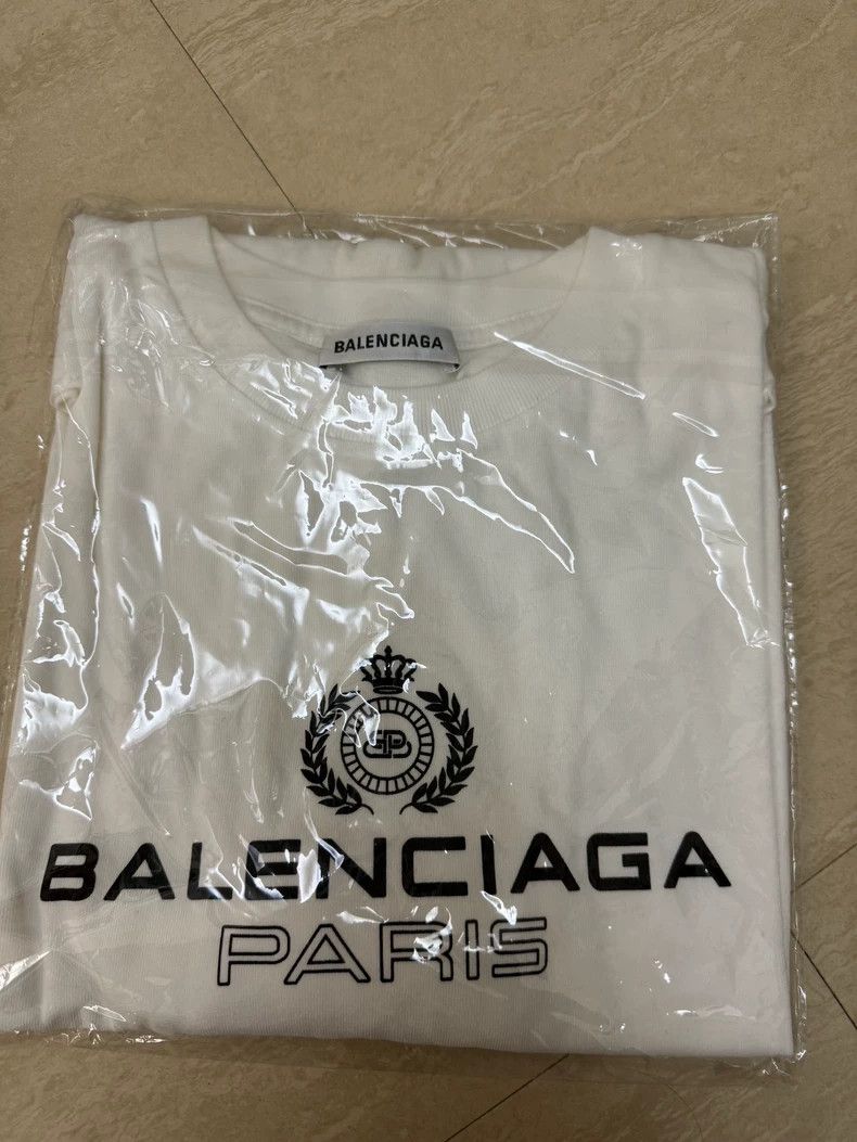 Balenciaga Balenciaga Wheat Ear Crown Lock Clasp Letter Print Short Sleeve T-shirt - dmc Size US S / EU 44-46 / 1 - 2 Thumbnail