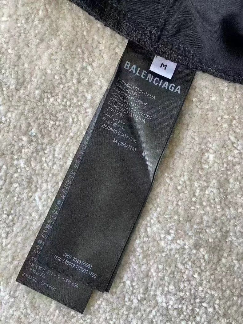 Balenciaga Balenciaga Distressed Straight Denim Jeans - dmc Size US 29 - 9 Thumbnail