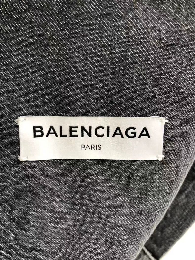 Balenciaga Balenciaga Distressed Logo Denim Jacket - dmc Size US XXL / EU 58 / 5 - 5 Thumbnail