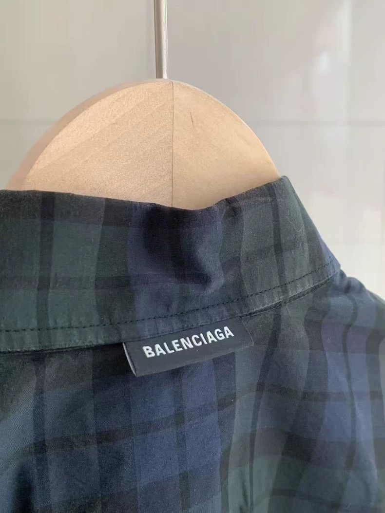 Balenciaga Balenciaga Plaid Button-Up Shirt - dmc Size US M / EU 48-50 / 2 - 4 Thumbnail