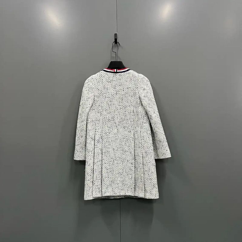 Thom Browne Thom Browne Grey Wool Long Coat for Women 0089 Size ONE SIZE - 2 Thumbnail