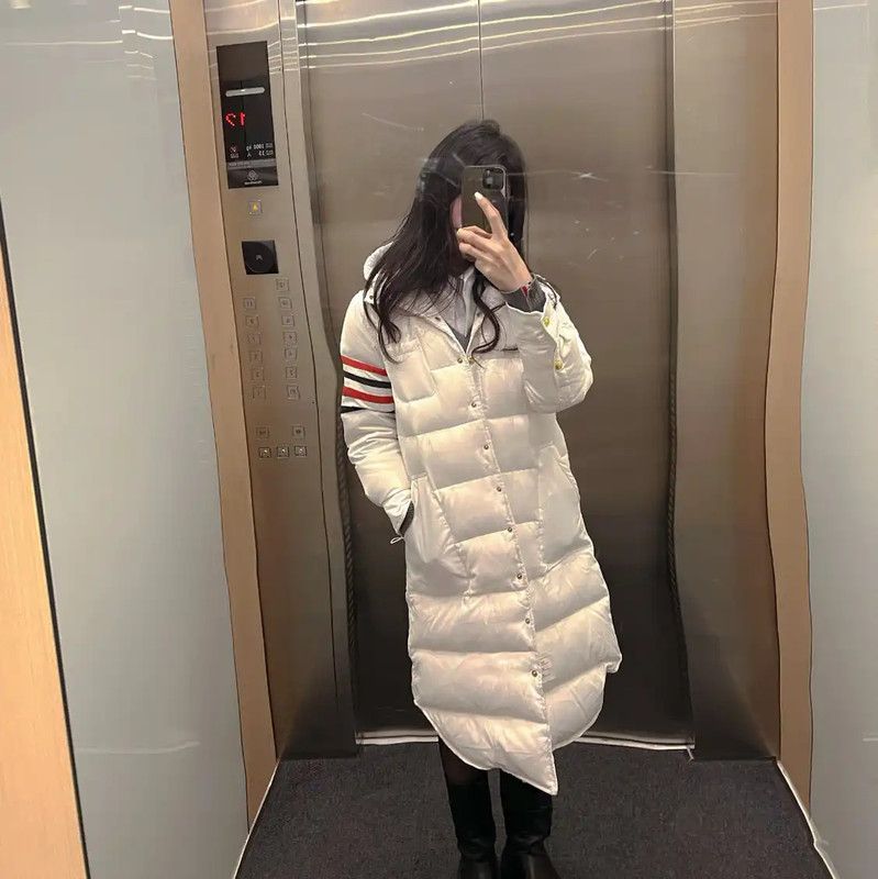 Thom Browne Thom Browne Long White Puffer Coat for Women 0089 Size S / US 4 / IT 40 - 9 Thumbnail