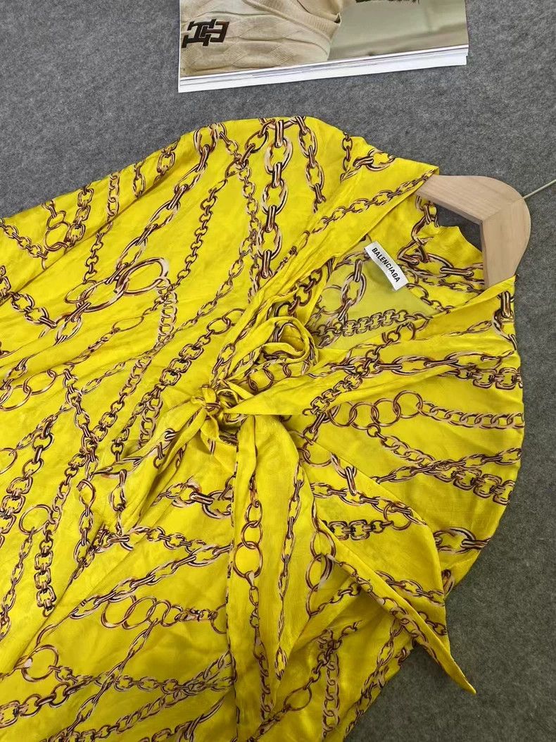 Balenciaga Balenciaga Silk Chain Show Top - dmc Size US XS / EU 42 / 0 - 3 Thumbnail