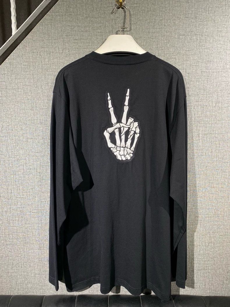 Balenciaga Balenciaga Long Sleeve Smiley Top - dmc Size US S / EU 44-46 / 1 - 2 Thumbnail