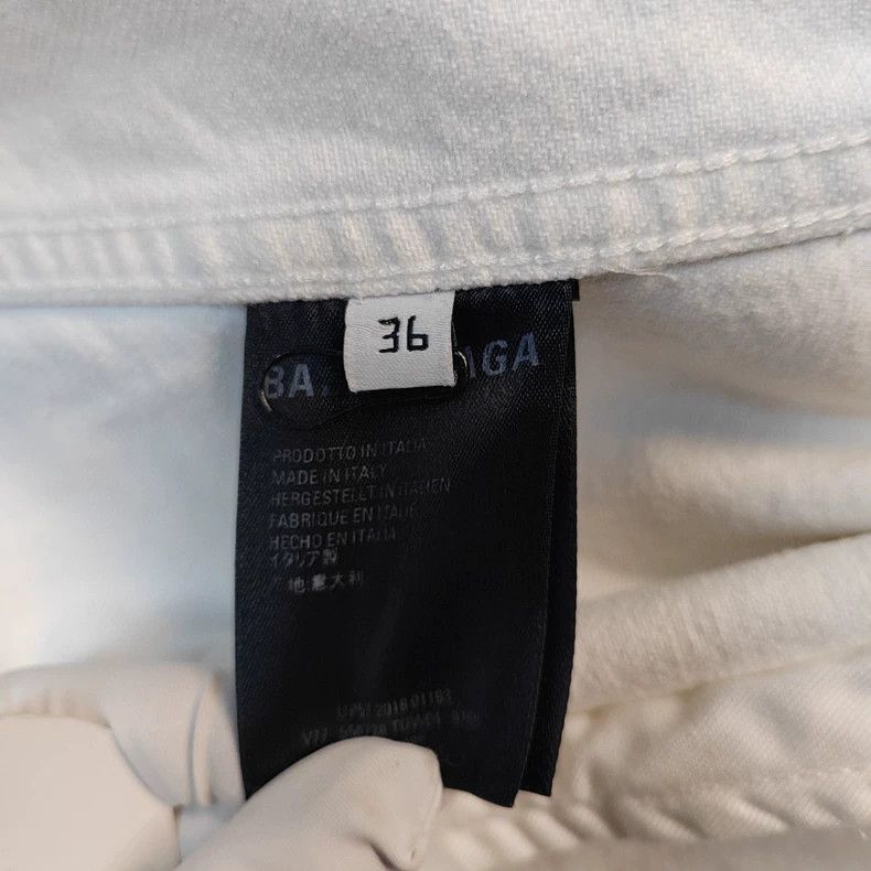 Balenciaga Balenciaga White Denim Jacket Size 36 - dmc Size US S / EU 44-46 / 1 - 5 Thumbnail