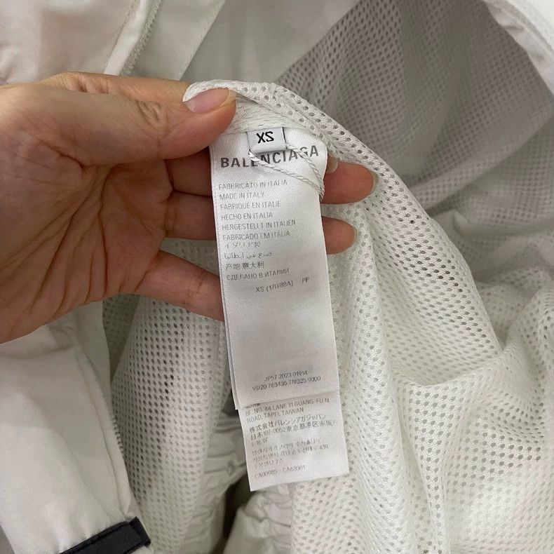 Balenciaga Balenciaga 3Blogo Embroidered Zip Jacket - dmc Size US XS / EU 42 / 0 - 4 Thumbnail