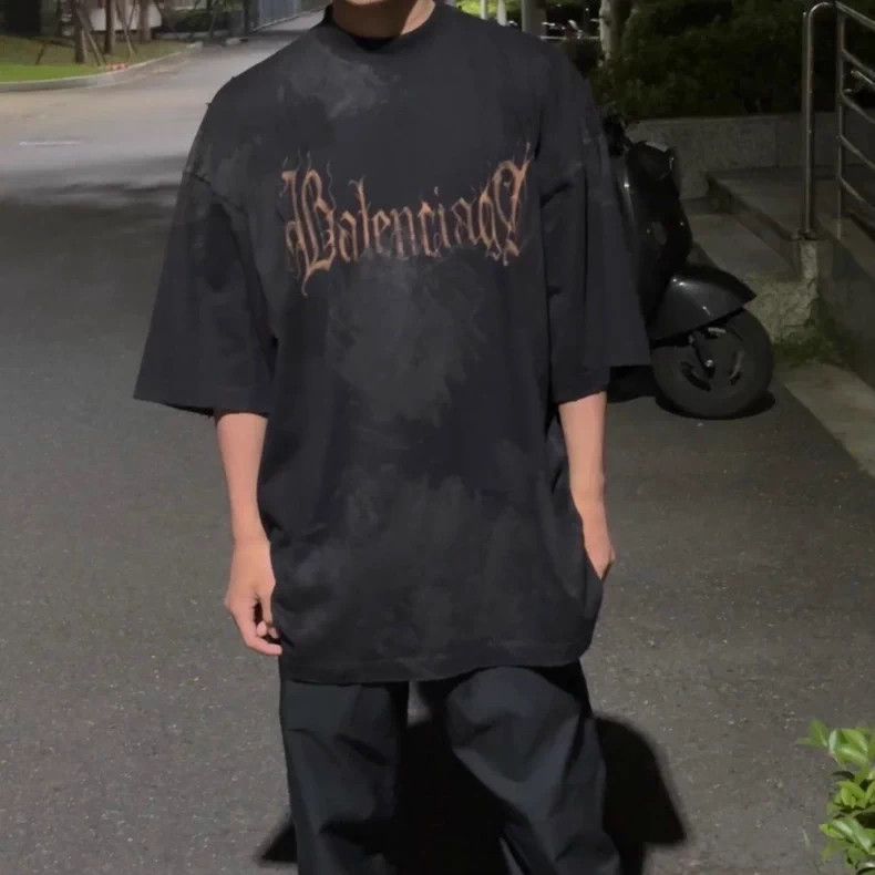 Balenciaga Balenciaga Sanskrit Logo Print T-shirt - dmc Size US M / EU 48-50 / 2 - 7 Thumbnail