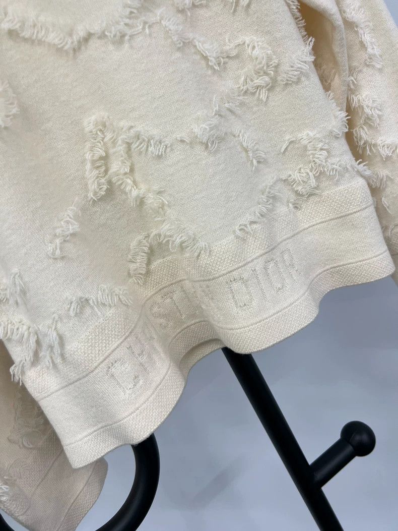 Dior Dior White Feather Cashmere Sweater - dmc Size US S / EU 44-46 / 1 - 4 Thumbnail