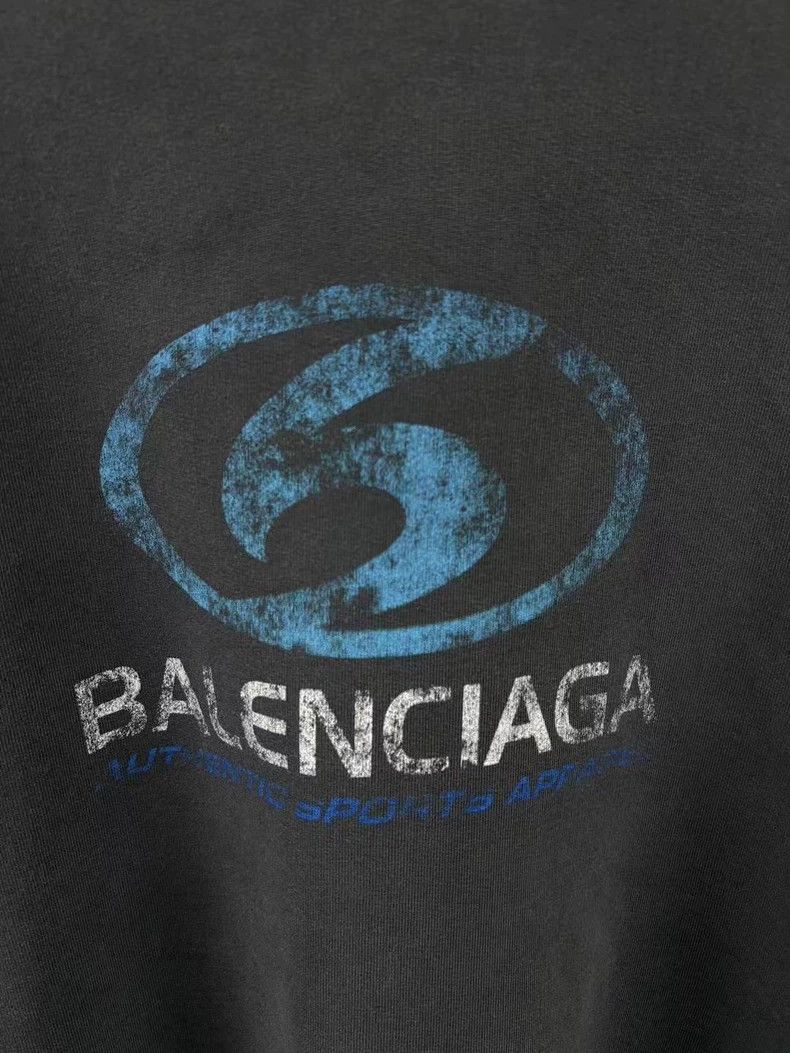 Balenciaga Balenciaga Distressed Logo Sweatshirt - dmc Size US M / EU 48-50 / 2 - 4 Thumbnail