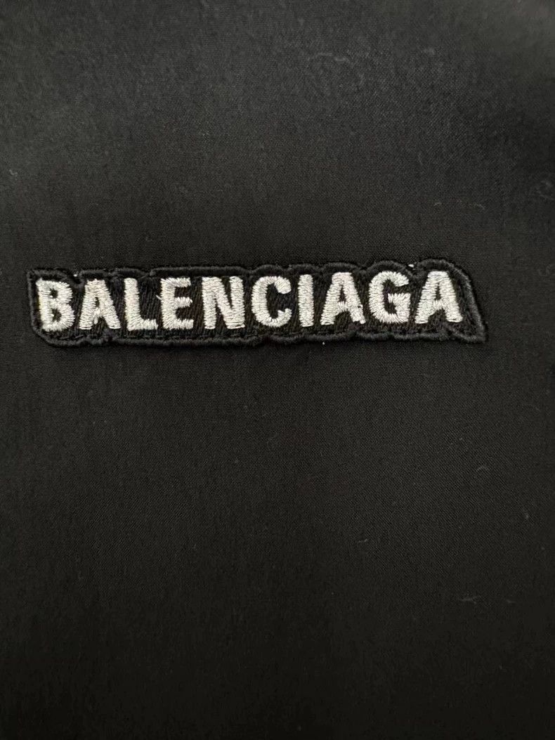 Balenciaga Balenciaga Black Green Logo Zip Jacket - dmc Size US S / EU 44-46 / 1 - 4 Thumbnail