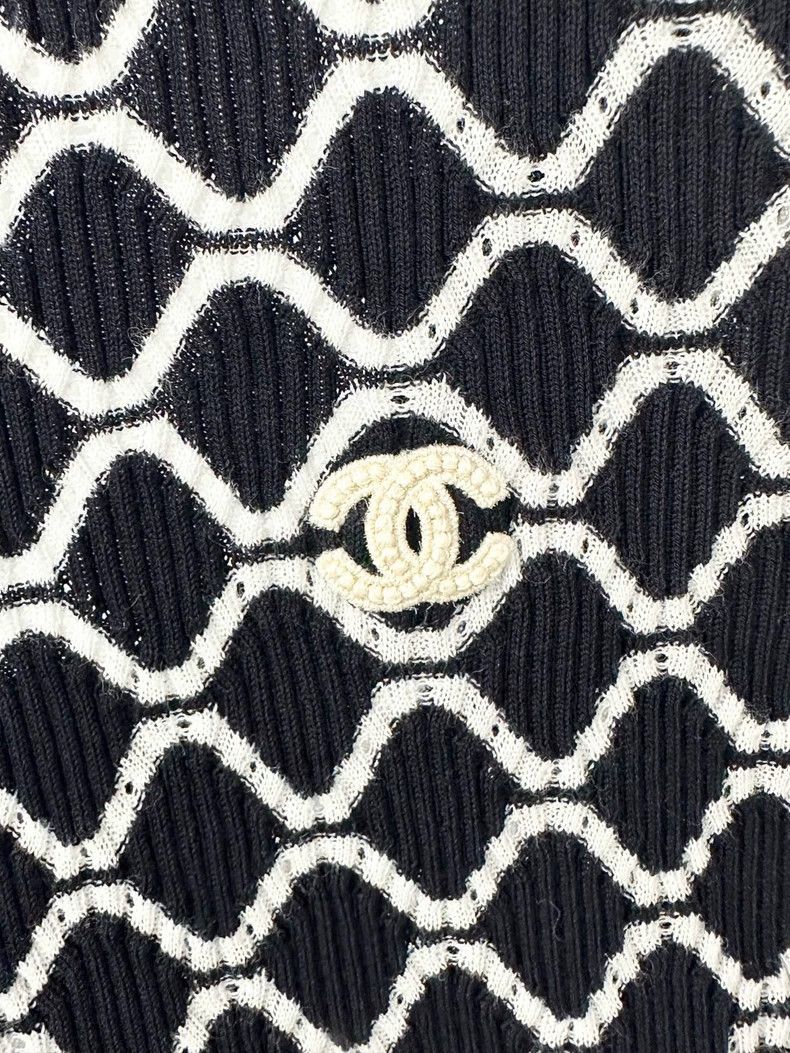 Chanel Chanel Black White Quilted Knit Top - dmc Size US S / EU 44-46 / 1 - 3 Thumbnail