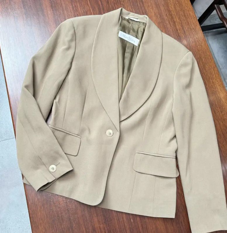 Max Mara MaxMara Beige Wool Blazer Cardigan 0089 Size ONE SIZE - 3 Thumbnail