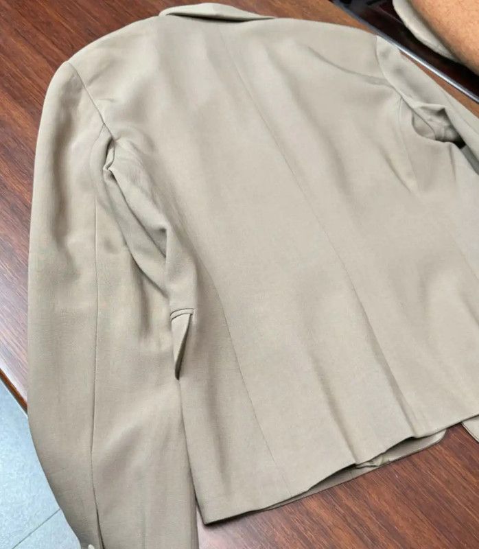 Max Mara MaxMara Beige Wool Blazer Cardigan 0089 Size ONE SIZE - 5 Thumbnail