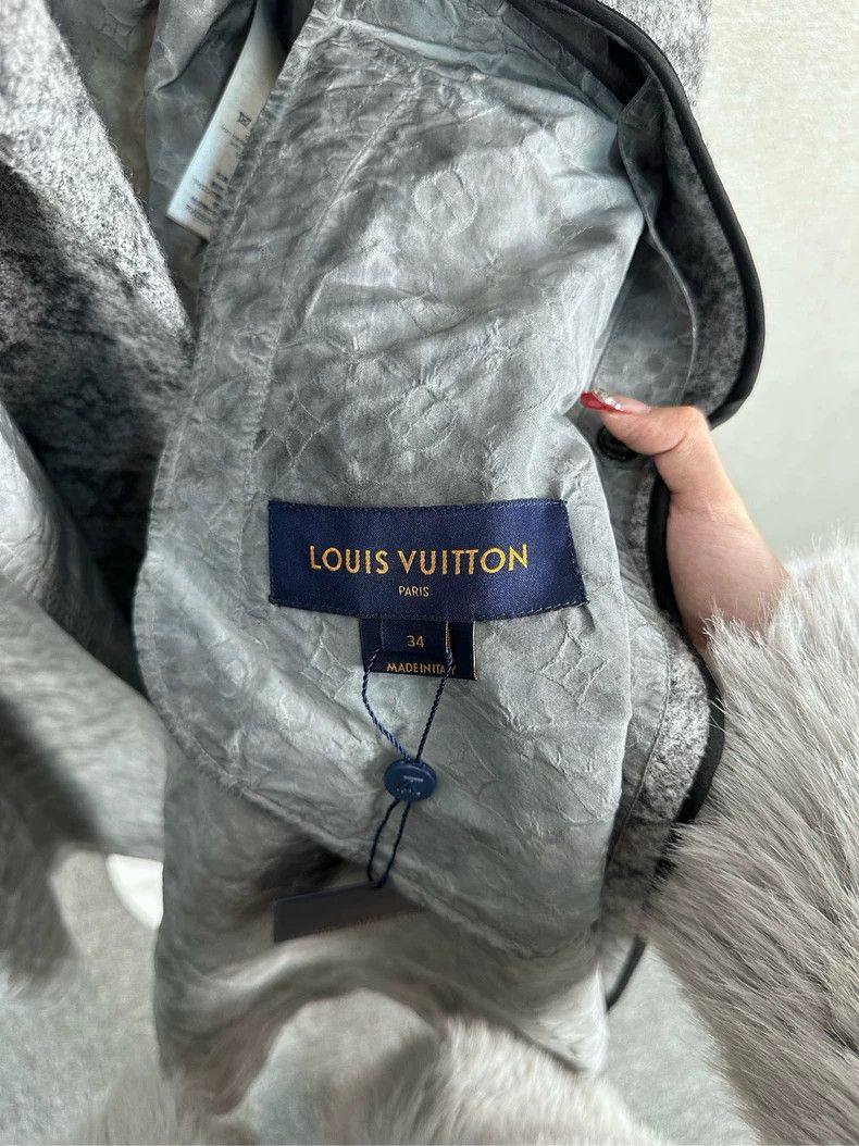 Louis Vuitton LV Gray Printed Long Trench Coat - dmc Size M / US 6-8 / IT 42-44 - 3 Thumbnail