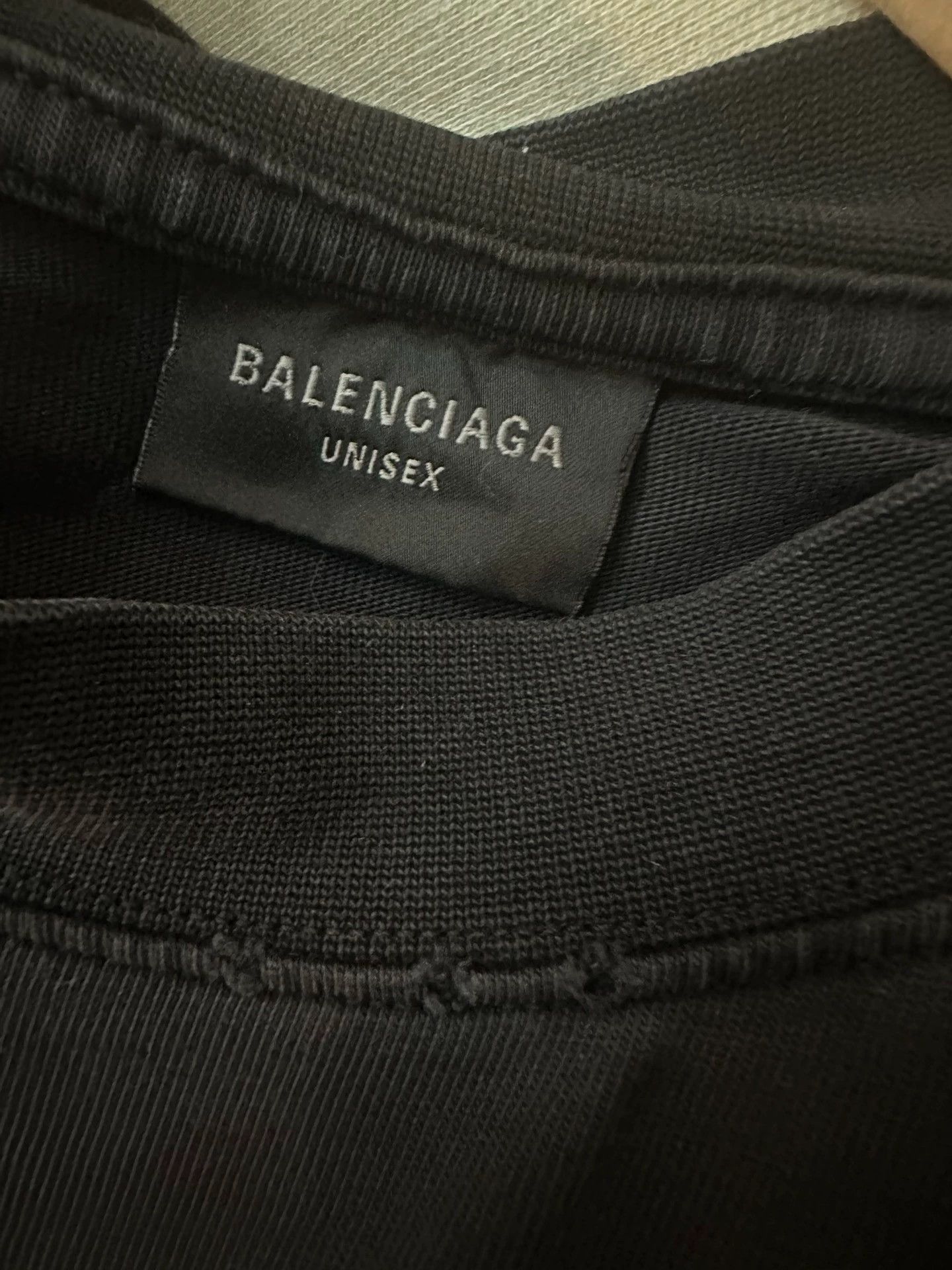Balenciaga Balenciaga FW22 Apple Logo Short Sleeve Tee - dmc Size US XS / EU 42 / 0 - 3 Thumbnail