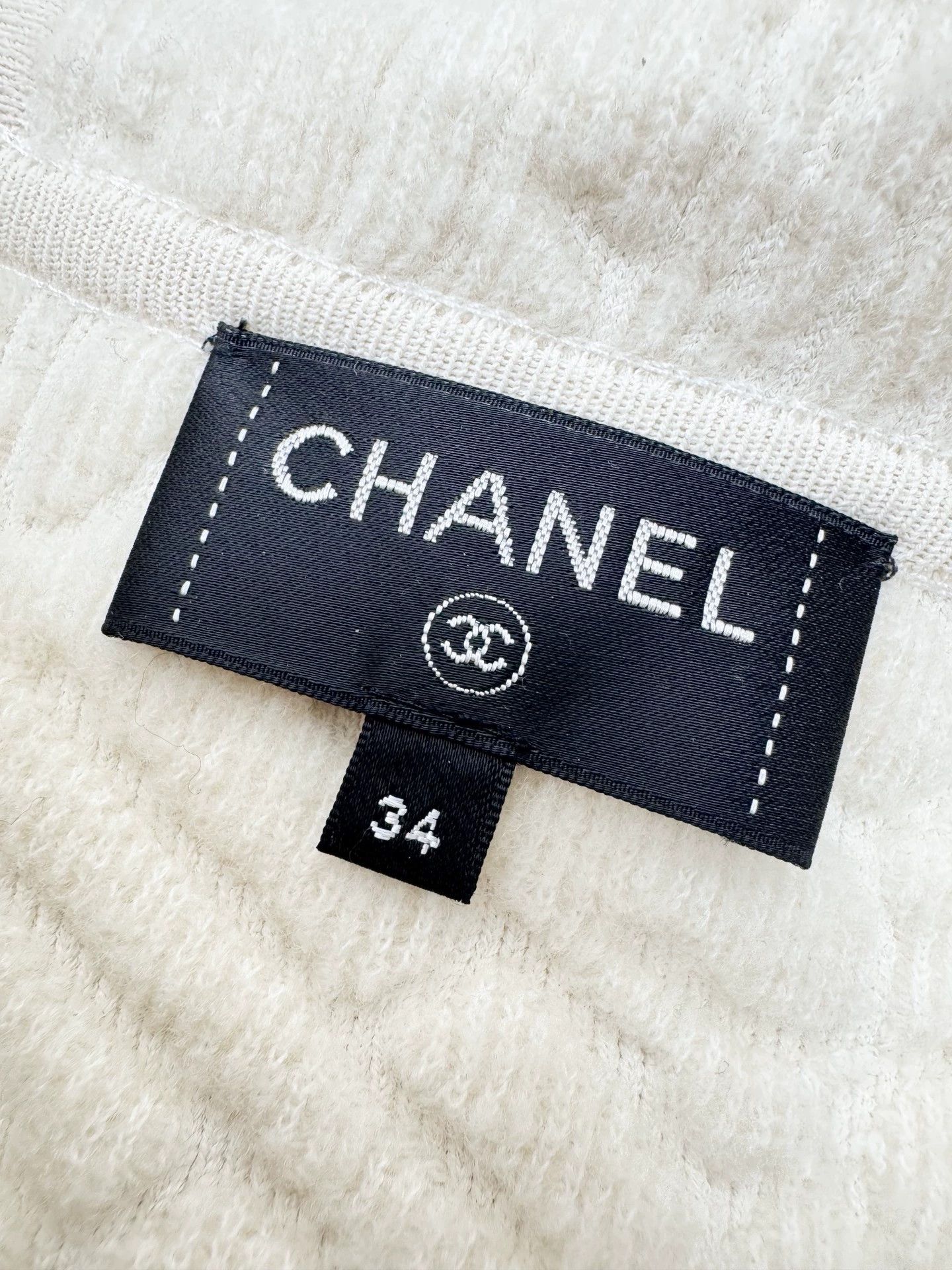 Chanel Chanel Coco Neige Logo Print Jacket - dmc Size US S / EU 44-46 / 1 - 4 Thumbnail