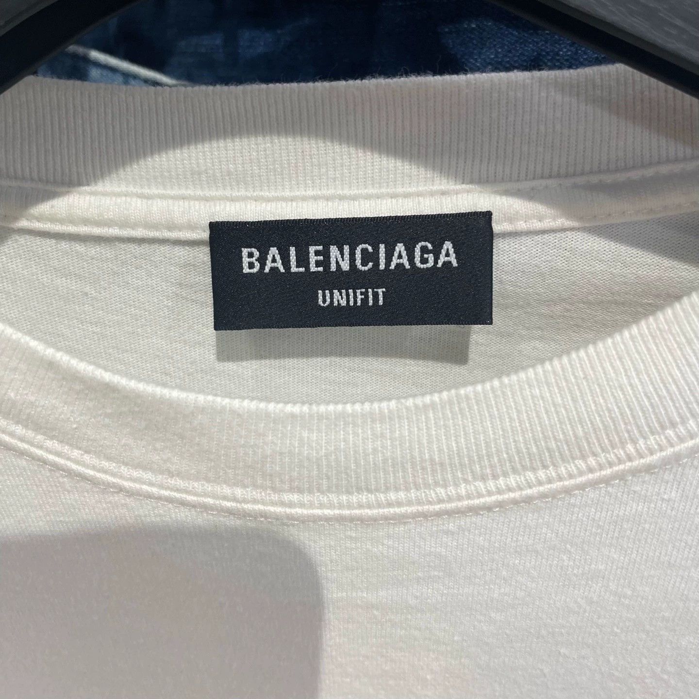 Balenciaga Balenciaga Shield Scissors Short Sleeve Tee - dmc Size US S / EU 44-46 / 1 - 3 Thumbnail