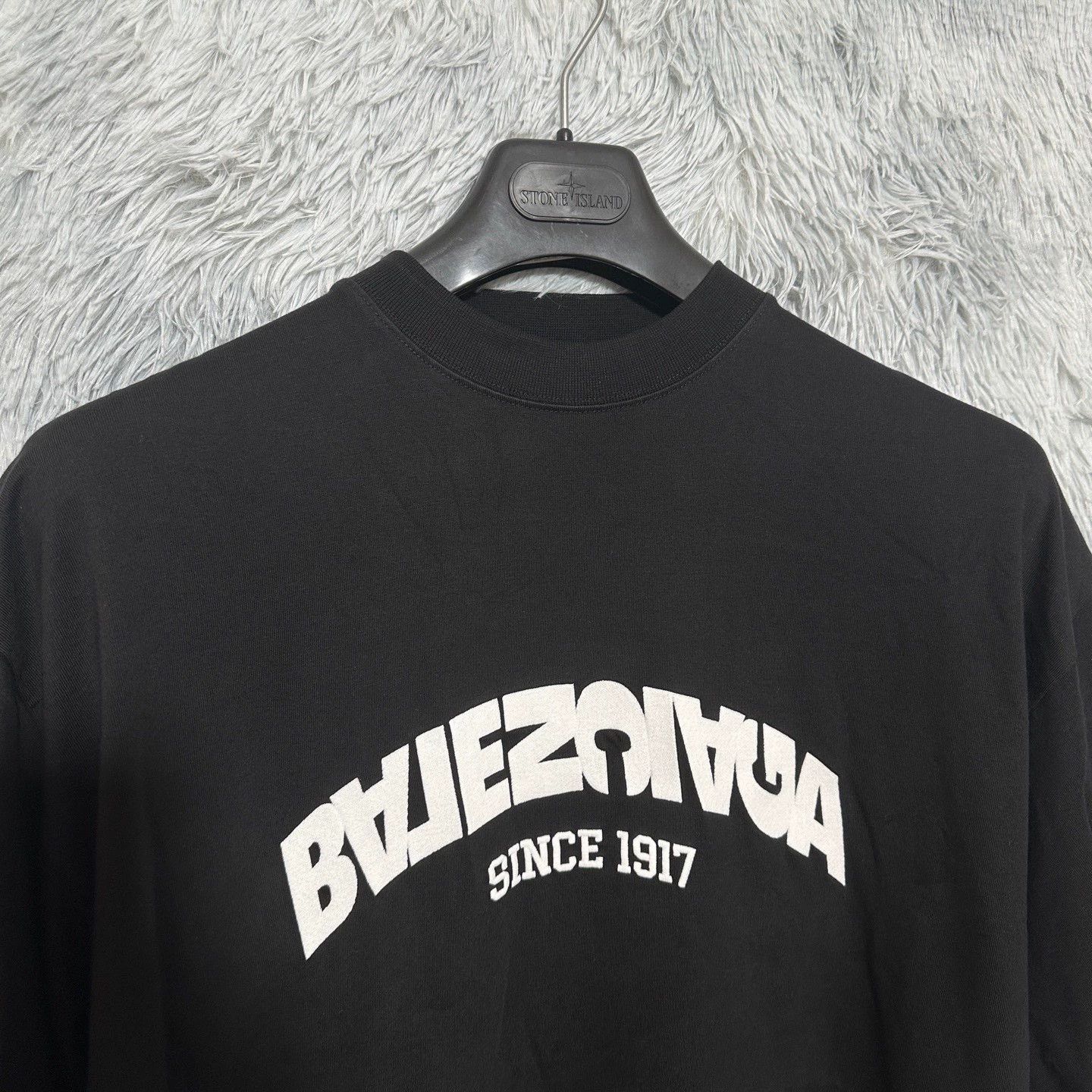 Balenciaga Balenciaga Embroidered Reverse Logo Tee - dmc Size US M / EU 48-50 / 2 - 3 Thumbnail