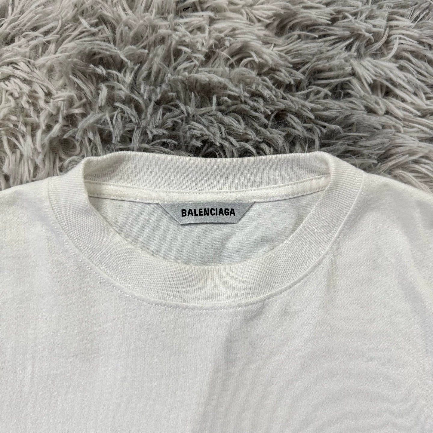 Balenciaga Balenciaga Seven Language Short Sleeve T-Shirt - dmc Size US S / EU 44-46 / 1 - 4 Thumbnail