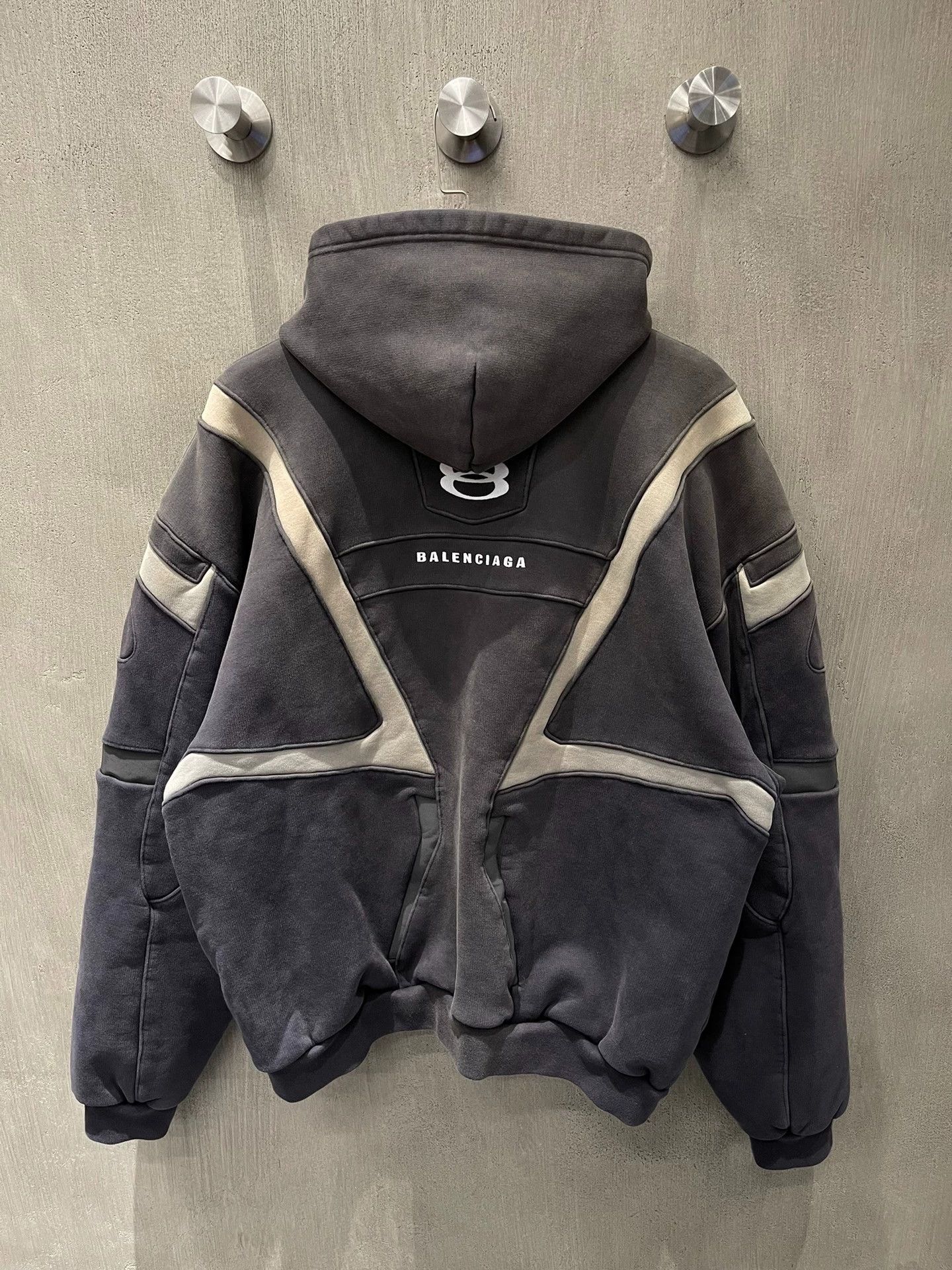Balenciaga Balenciaga Unity Logo Hooded Sweatshirt Jacket - dmc Size US L / EU 52-54 / 3 - 2 Thumbnail