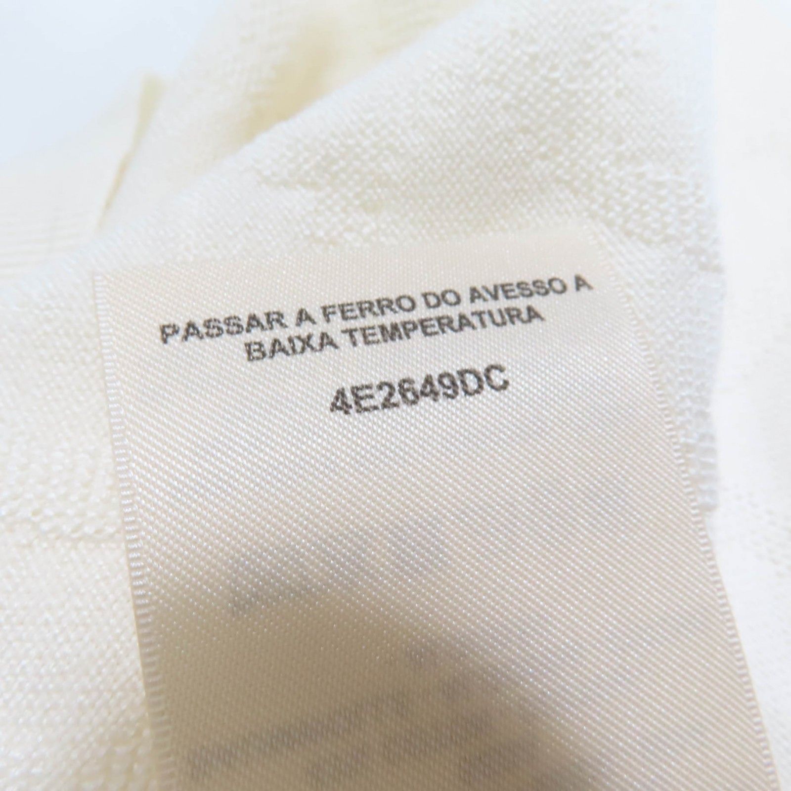 Hermes Hermes Hermes Naoussa Chne Dunkel Ivory Silk Knit Others Tops DUTY FREE for USA Size ONE SIZE - 7 Thumbnail