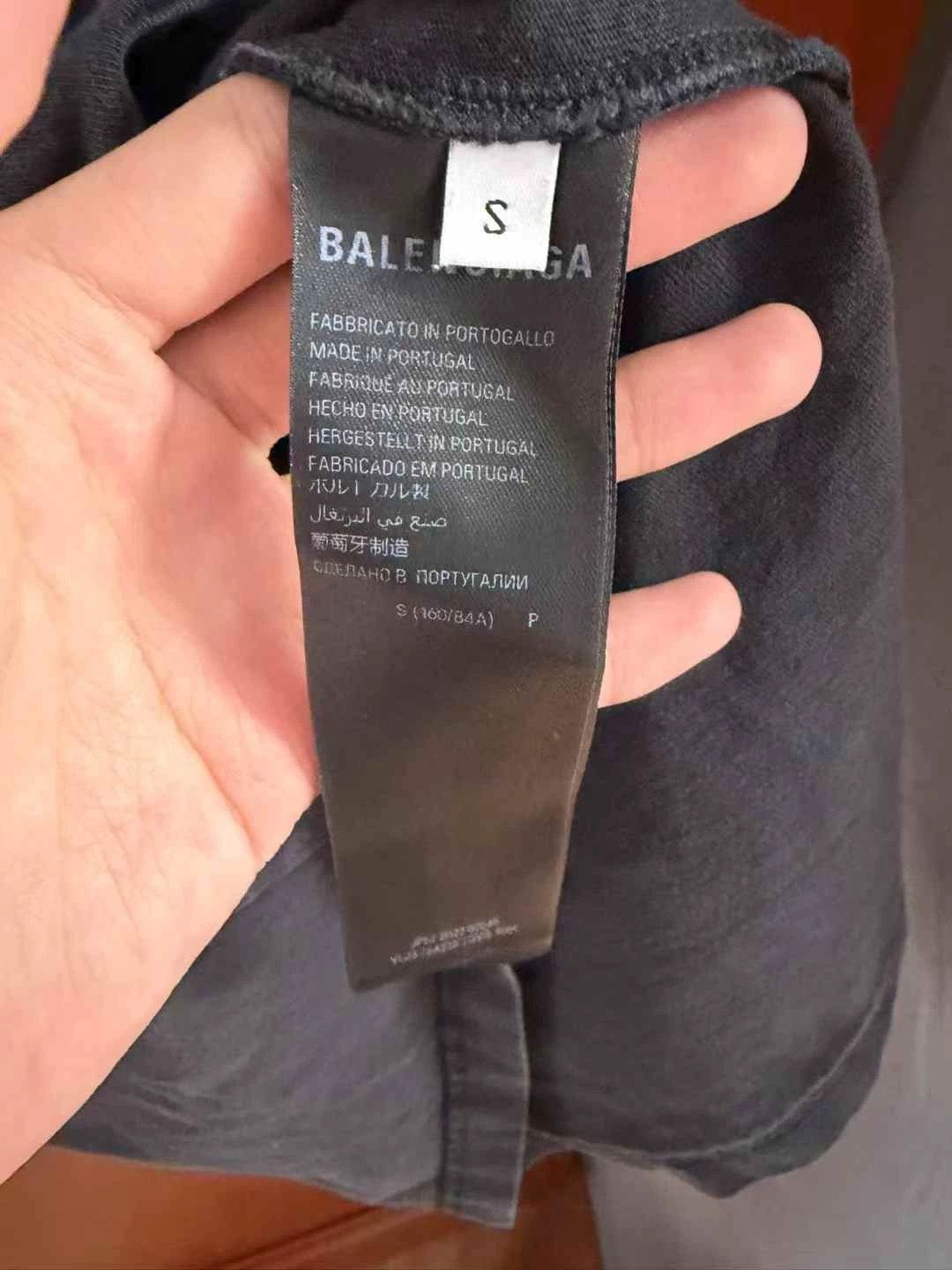 Balenciaga Balenciaga Black Wave Print Short Sleeve - dmc Size US S / EU 44-46 / 1 - 4 Thumbnail