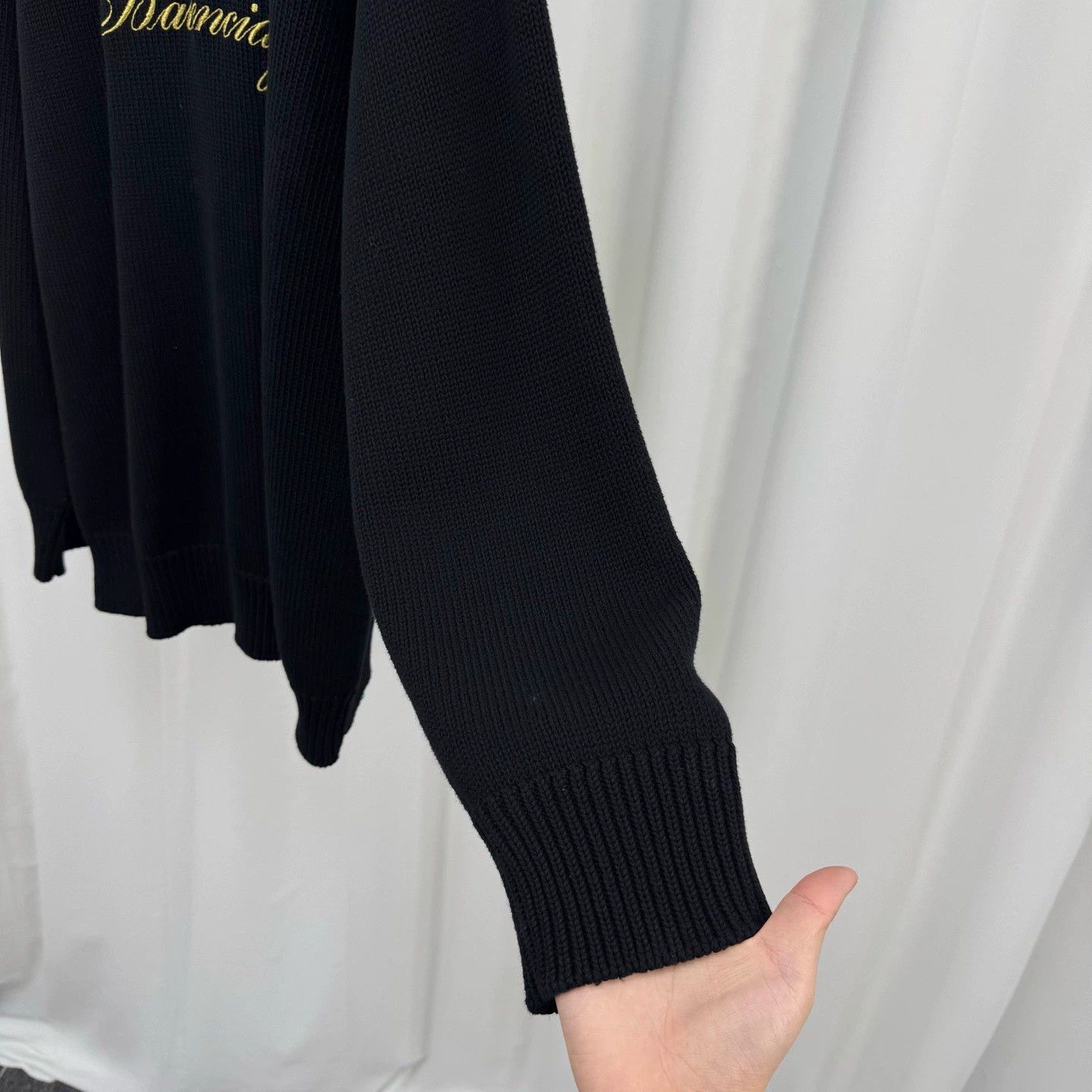 Balenciaga Balenciaga Cupid Embroidered Sweater - dmc Size US S / EU 44-46 / 1 - 4 Thumbnail